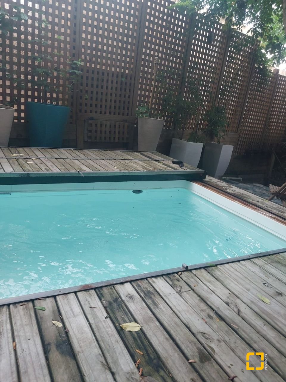Casa com 135m², 1 quarto, 2 garagens, no bairro Sambaqui em Florianópolis