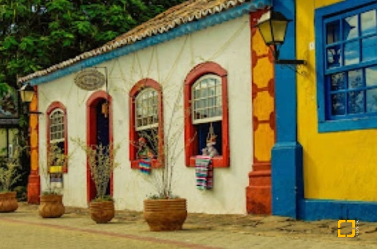Casa com 135m², 1 quarto, 2 garagens, no bairro Sambaqui em Florianópolis