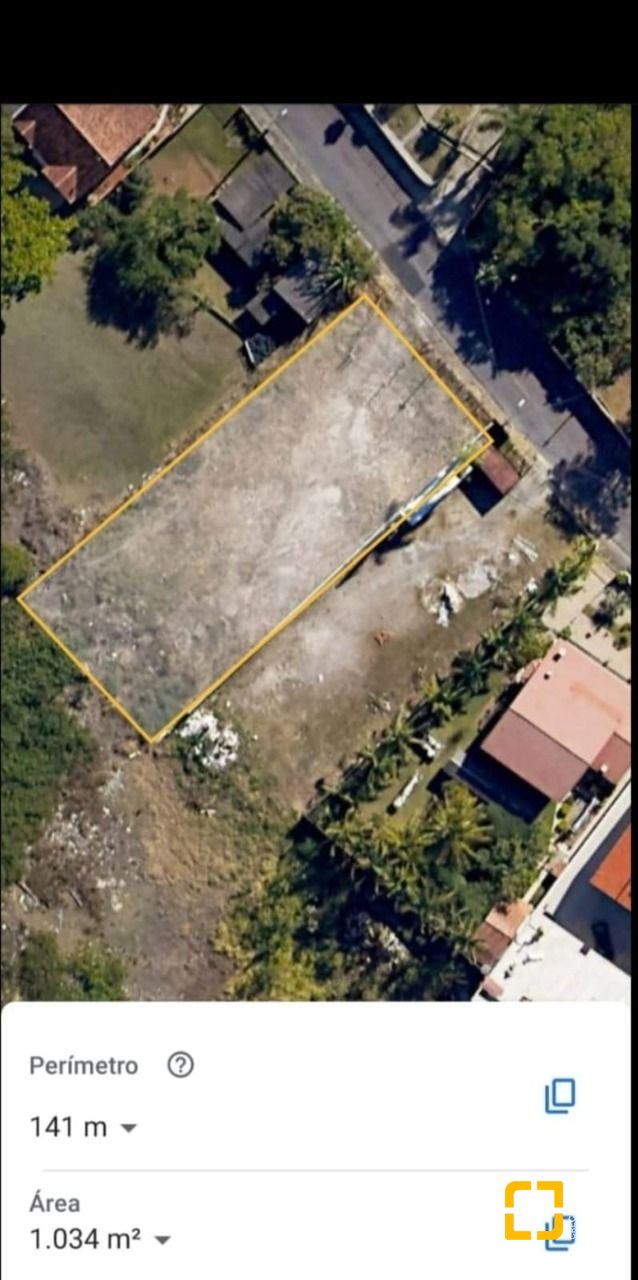 Terreno com 704m², no bairro Ponta de Baixo em São José