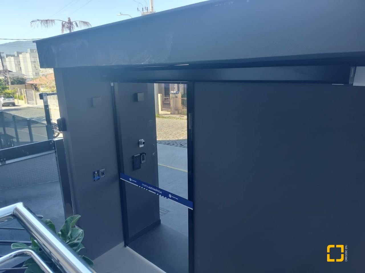 Apartamento com 98m², 6 quartos (sendo 3 suítes), 3 garagens, no bairro Trindade em Florianópolis