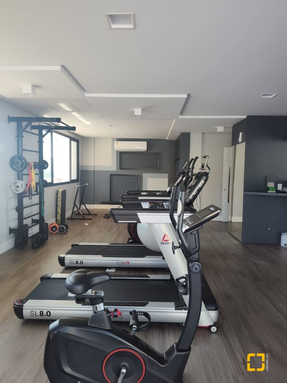 Apartamento com 98m², 6 quartos (sendo 3 suítes), 3 garagens, no bairro Trindade em Florianópolis