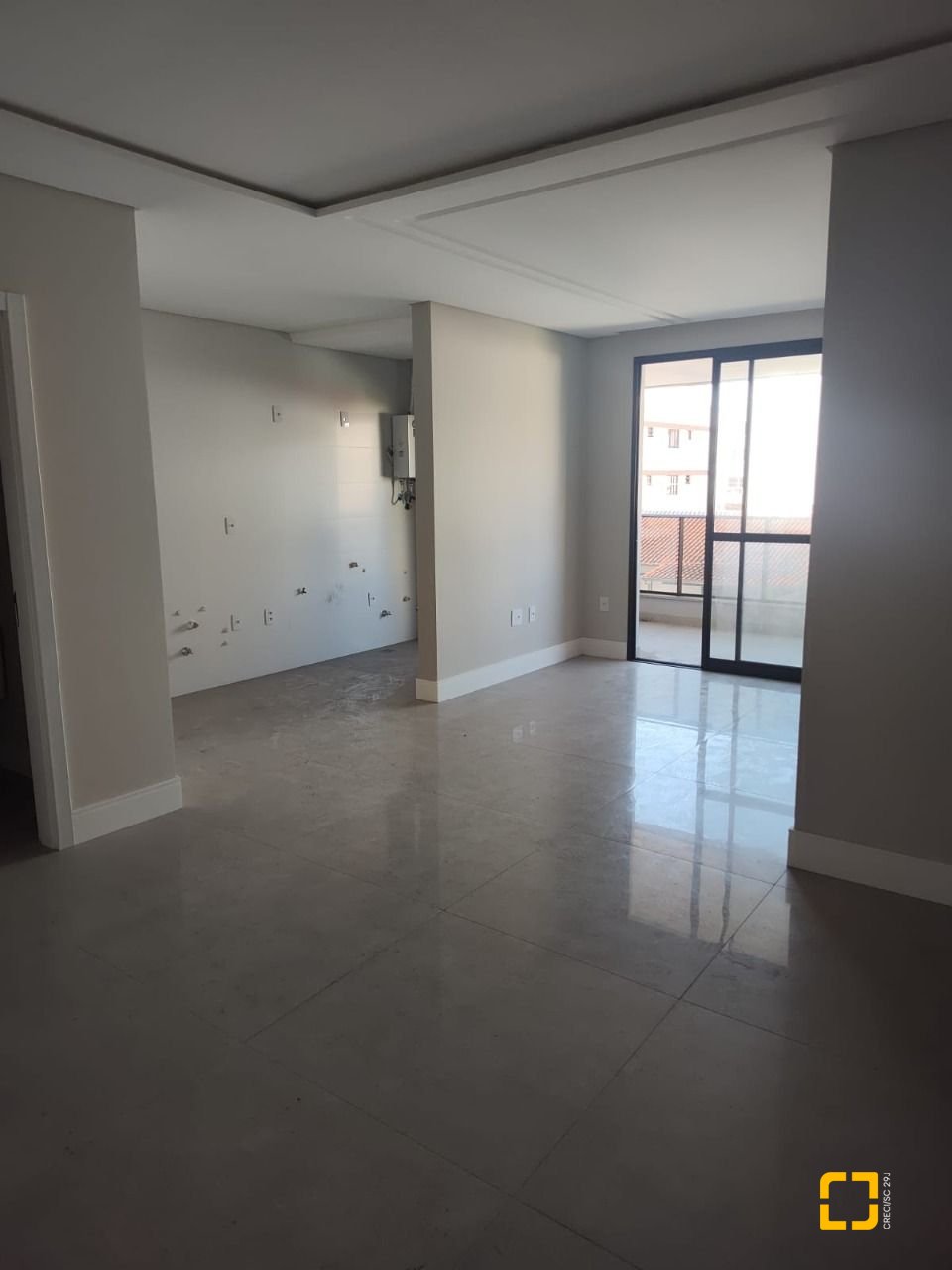 Apartamento com 98m², 6 quartos (sendo 3 suítes), 3 garagens, no bairro Trindade em Florianópolis