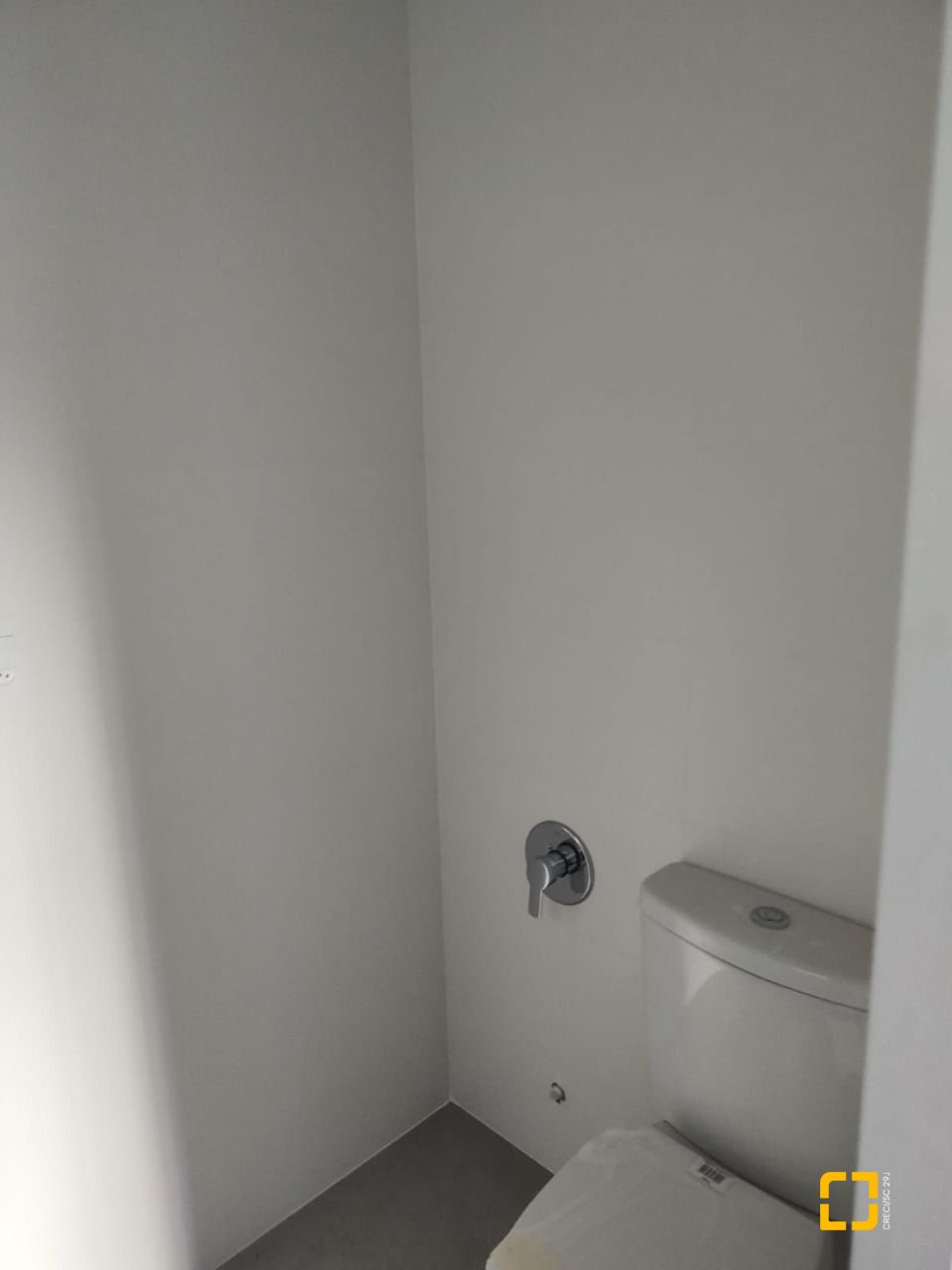 Apartamento com 98m², 6 quartos (sendo 3 suítes), 3 garagens, no bairro Trindade em Florianópolis