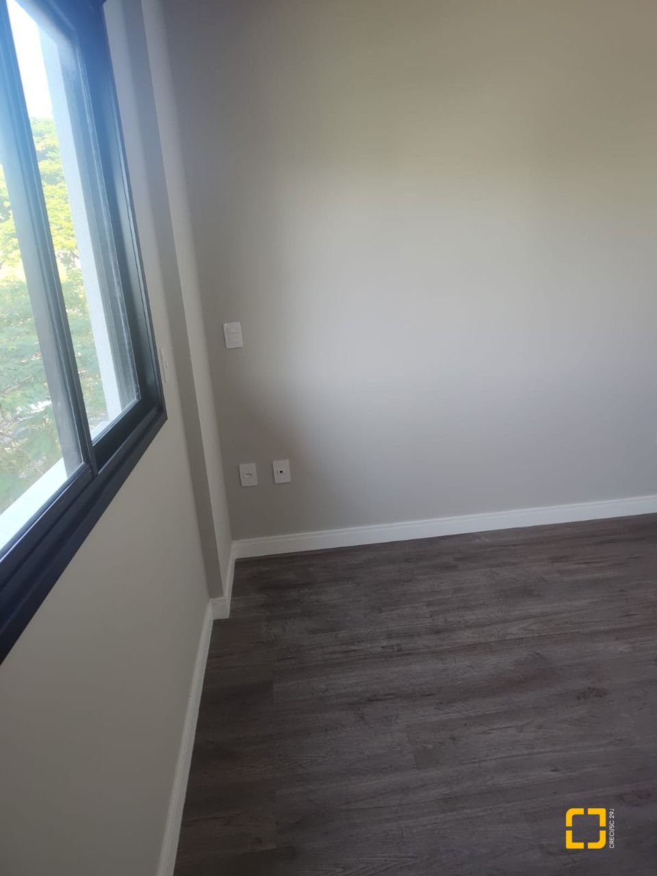 Apartamento com 98m², 6 quartos (sendo 3 suítes), 3 garagens, no bairro Trindade em Florianópolis