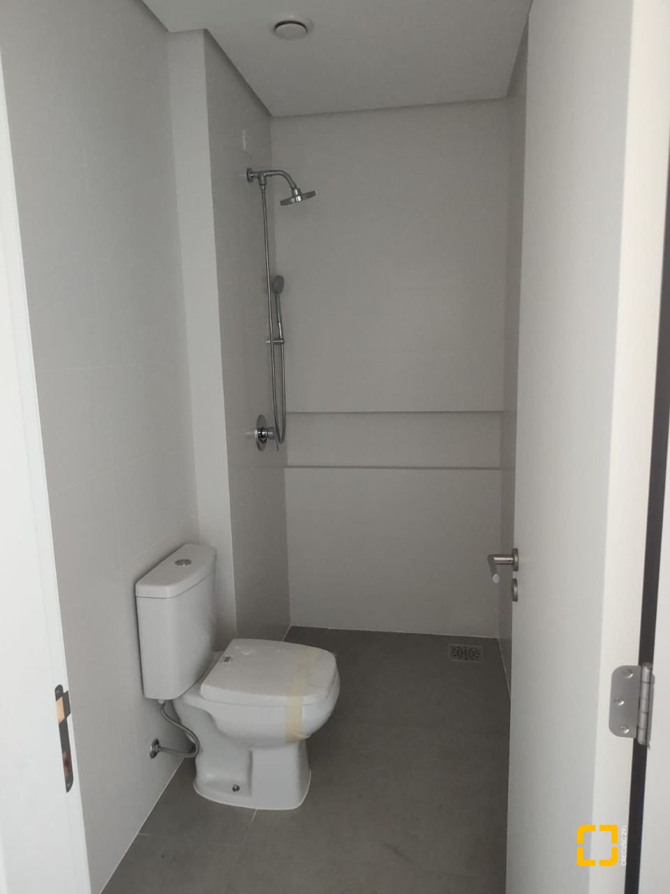Apartamento com 98m², 6 quartos (sendo 3 suítes), 3 garagens, no bairro Trindade em Florianópolis