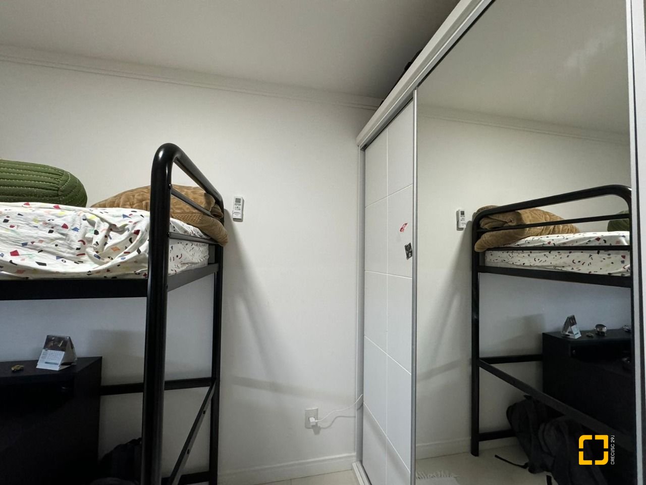 Apartamento com 124m², 5 quartos (sendo 2 suítes), 2 garagens, no bairro Balneário em Florianópolis