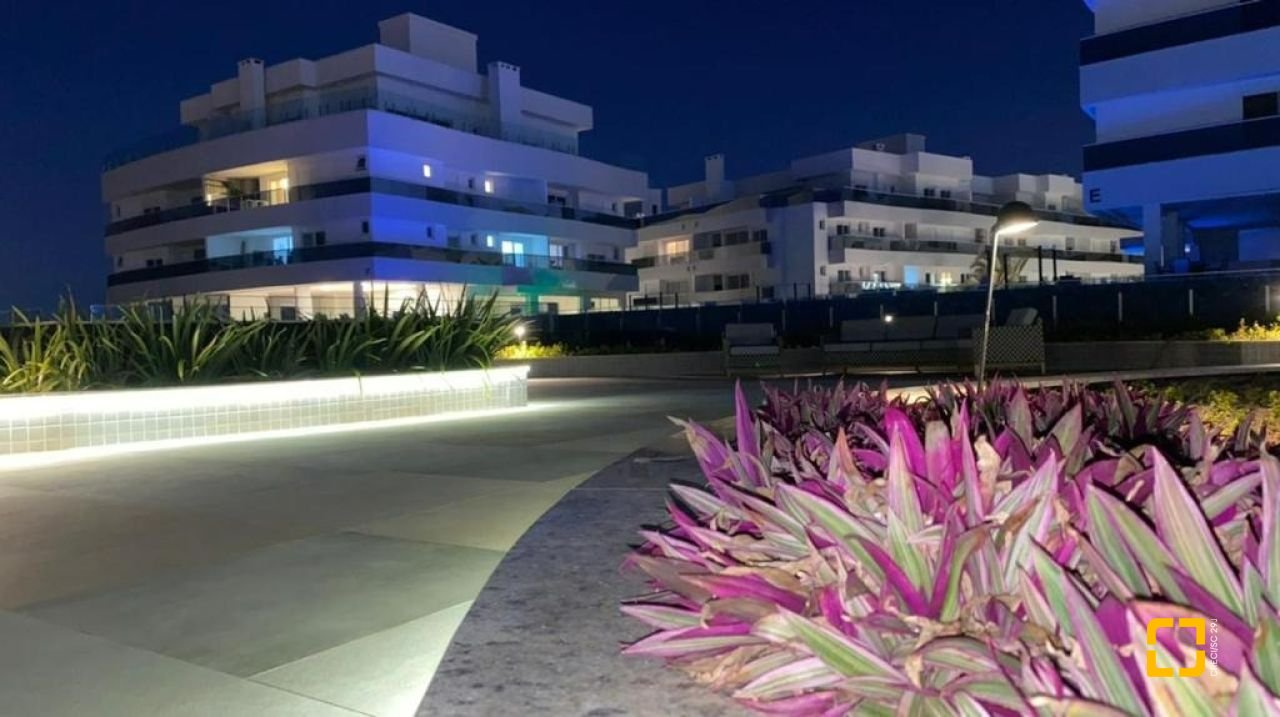 Cobertura com 235m², 6 quartos (sendo 3 suítes), 3 garagens, no bairro Ingleses em Florianópolis