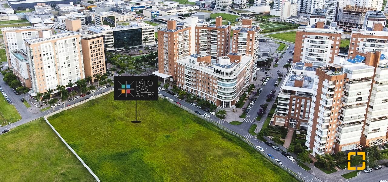Apartamento com 109m², 6 quartos (sendo 3 suítes), 1 garagem, no bairro Pedra Branca em Palhoça