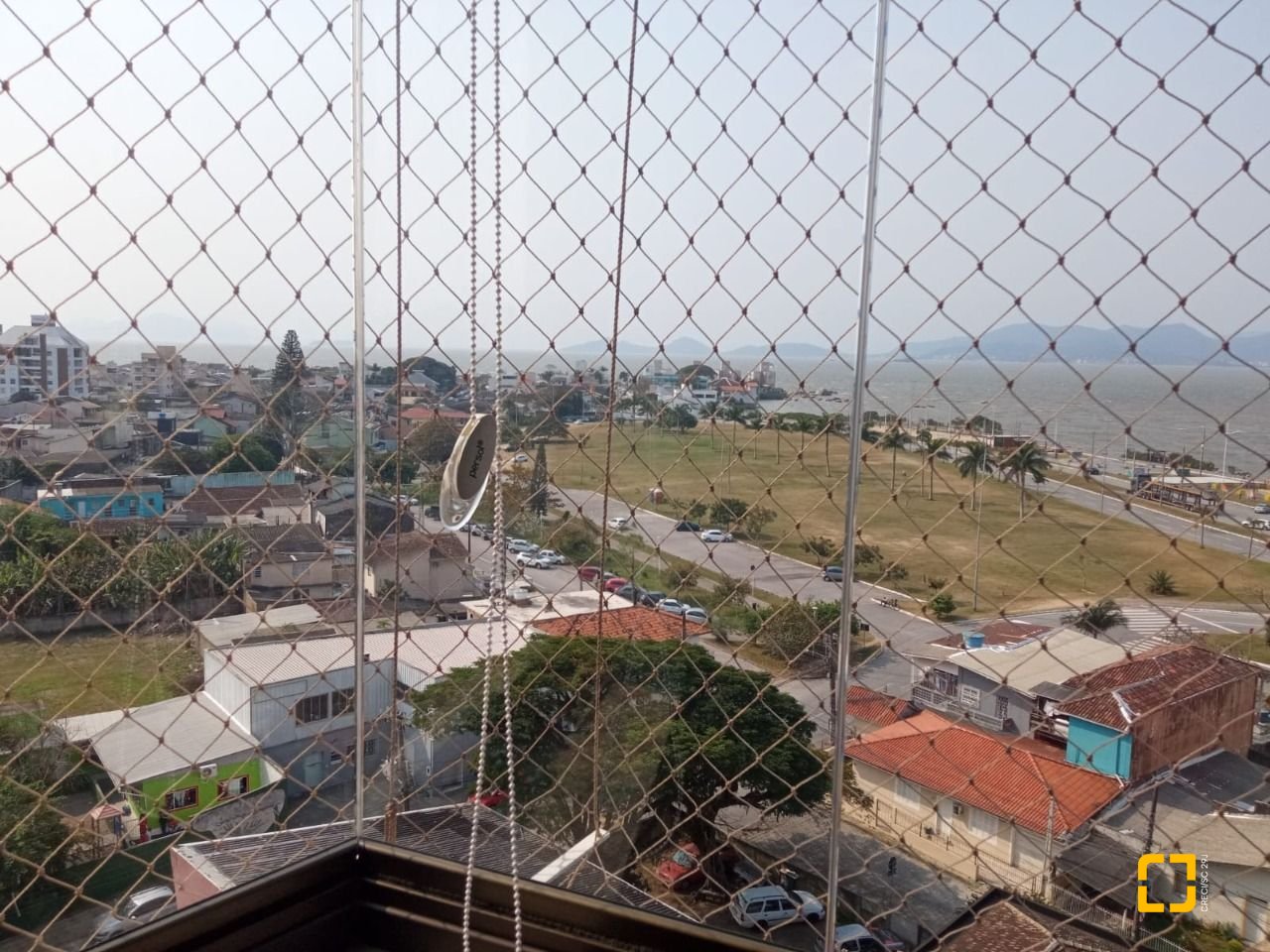 Apartamento com 100m², 4 quartos (sendo 1 suíte), 2 garagens, no bairro Balneário em Florianópolis