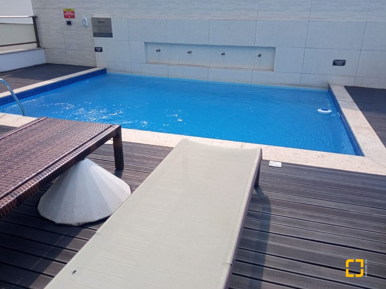 Apartamento com 100m², 4 quartos (sendo 1 suíte), 2 garagens, no bairro Balneário em Florianópolis