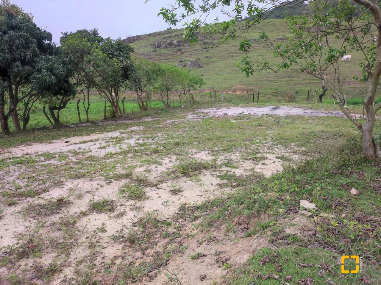 Terreno com 2021m², no bairro Sorocaba de Dentro em Biguaçu