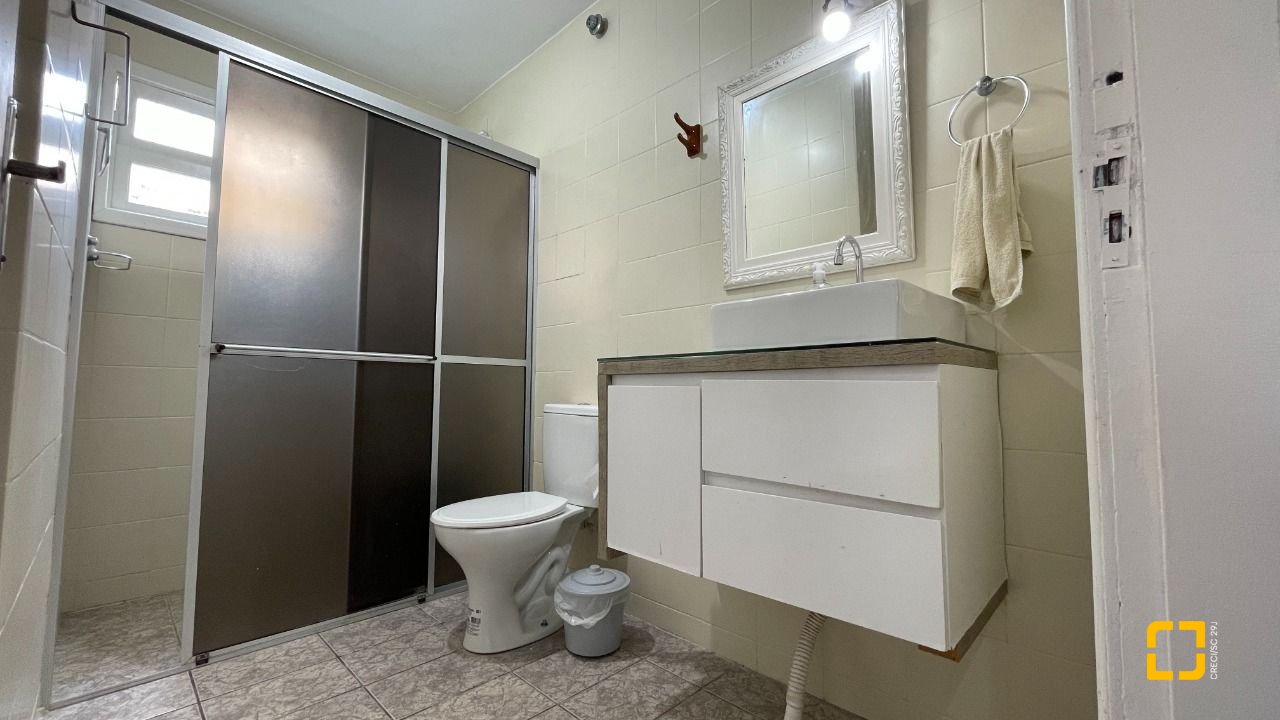 Casa com 256m², 5 quartos (sendo 1 suíte), 4 garagens, no bairro Ingleses em Florianópolis