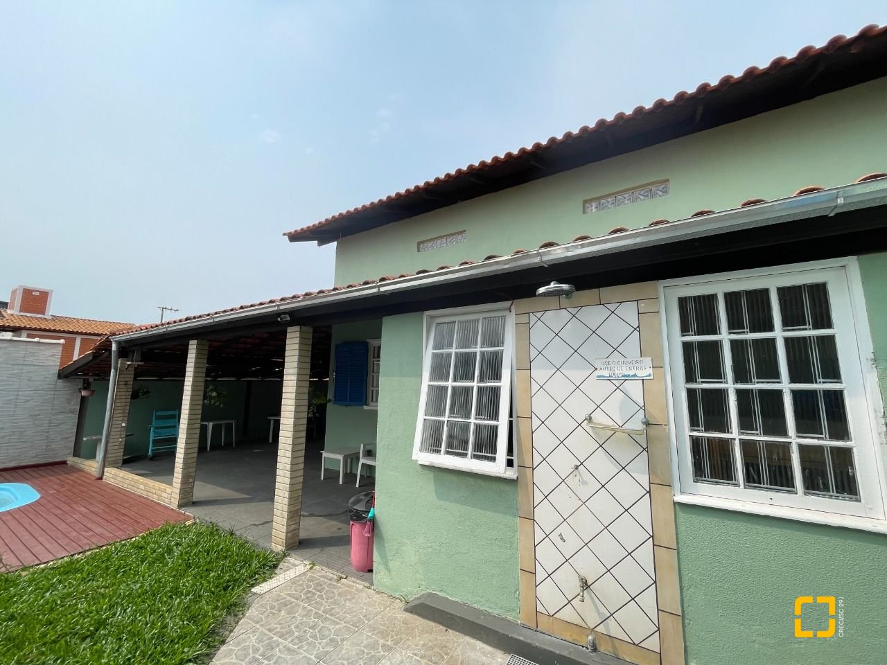 Casa com 256m², 5 quartos (sendo 1 suíte), 4 garagens, no bairro Ingleses em Florianópolis