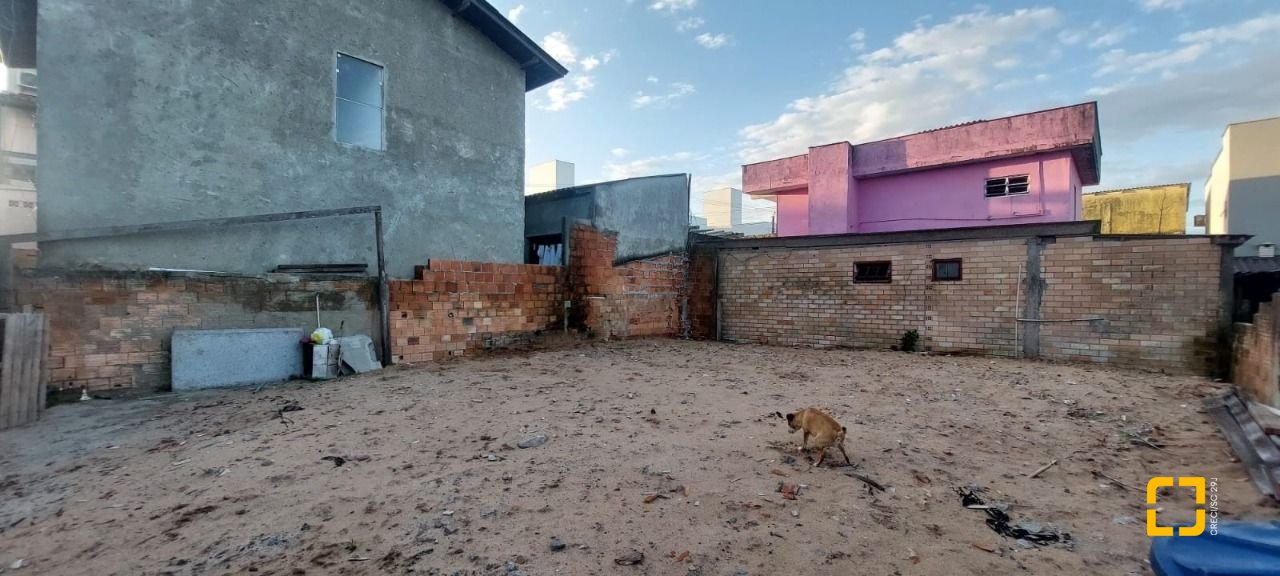 Terreno com 126m², no bairro Campeche em Florianópolis