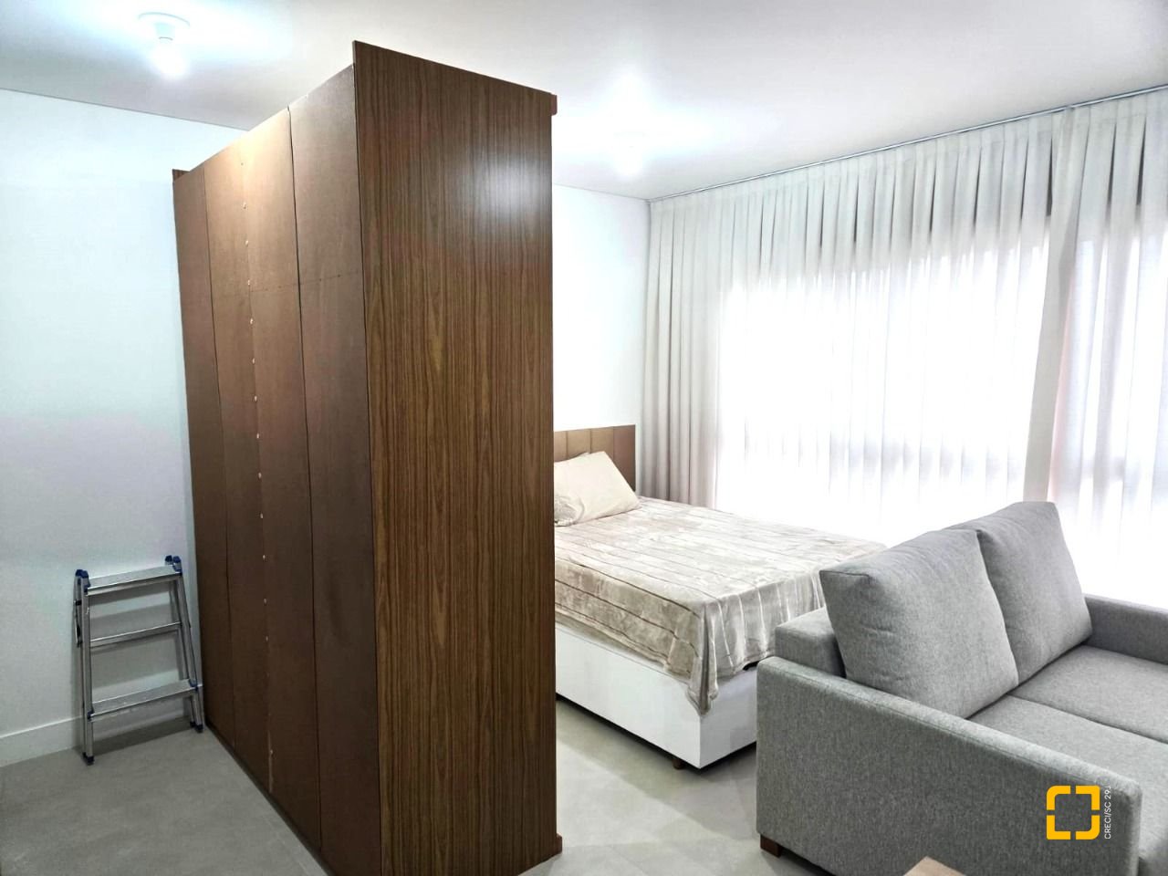 Studio com 32m², 1 quarto (sendo 1 suíte), 1 garagem, no bairro Estreito em Florianópolis