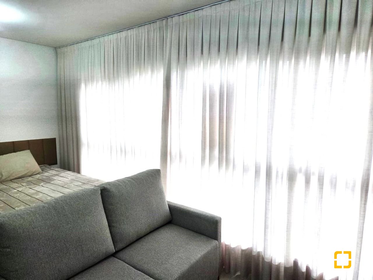 Studio com 32m², 1 quarto (sendo 1 suíte), 1 garagem, no bairro Estreito em Florianópolis