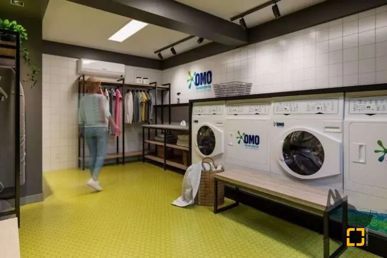 Studio com 32m², 1 quarto (sendo 1 suíte), 1 garagem, no bairro Estreito em Florianópolis