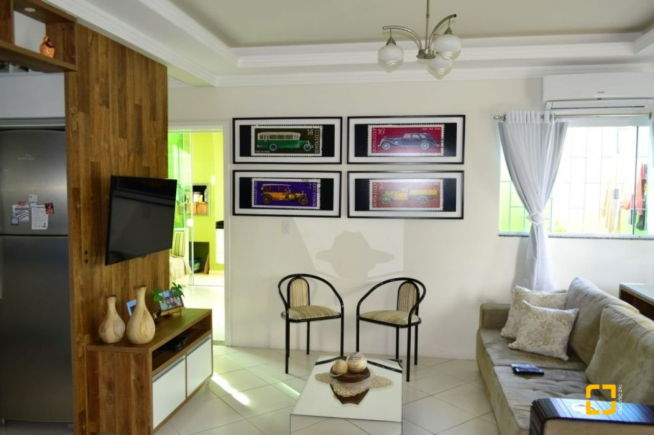 Casa com 140m², 4 quartos (sendo 1 suíte), 2 garagens, no bairro Ingleses em Florianópolis