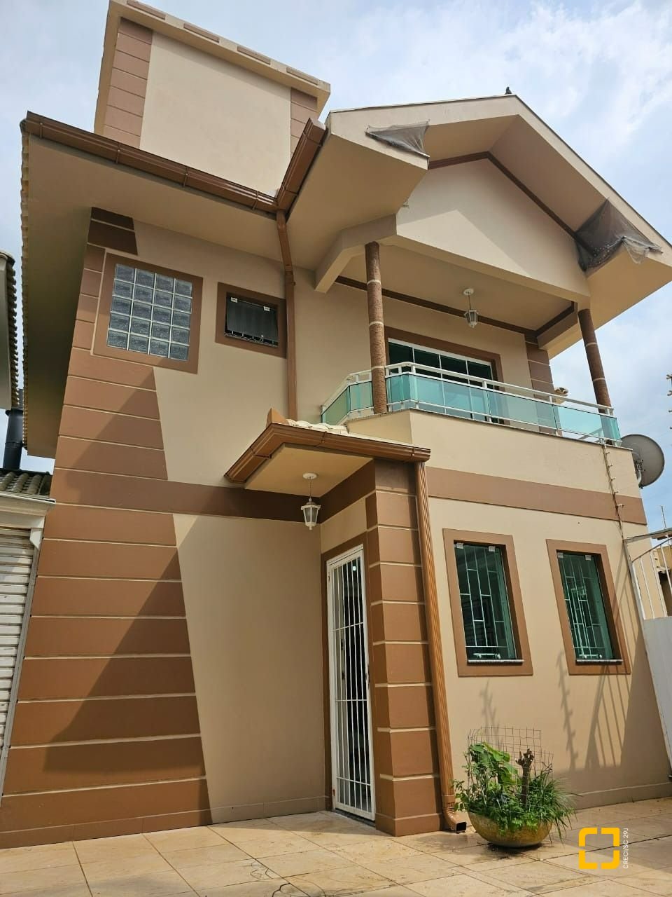 Casa com 140m², 4 quartos (sendo 1 suíte), 2 garagens, no bairro Ingleses em Florianópolis