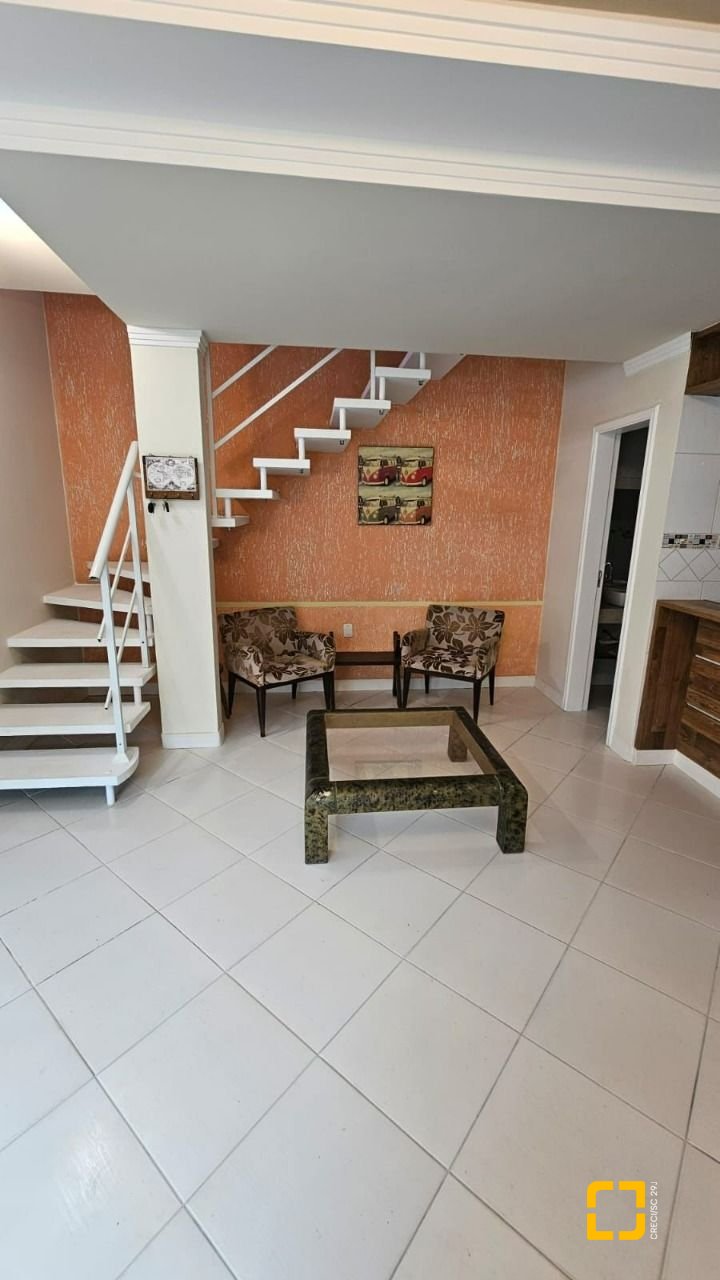 Casa com 140m², 4 quartos (sendo 1 suíte), 2 garagens, no bairro Ingleses em Florianópolis
