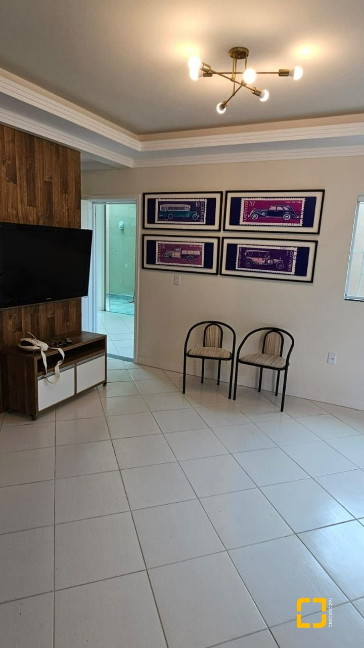 Casa com 140m², 4 quartos (sendo 1 suíte), 2 garagens, no bairro Ingleses em Florianópolis