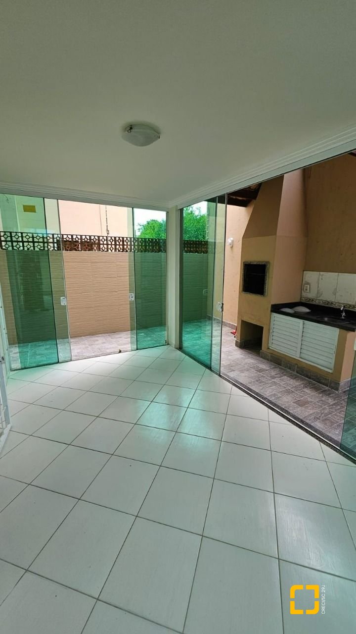 Casa com 140m², 4 quartos (sendo 1 suíte), 2 garagens, no bairro Ingleses em Florianópolis