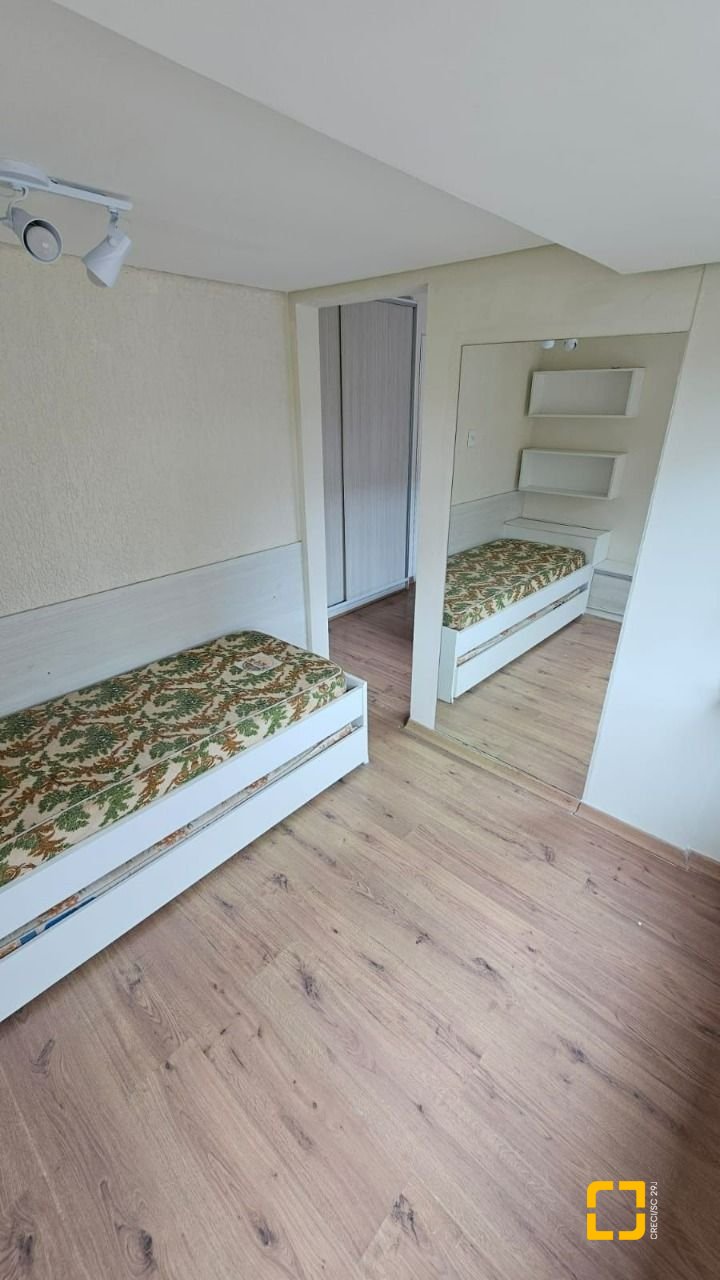 Casa com 140m², 4 quartos (sendo 1 suíte), 2 garagens, no bairro Ingleses em Florianópolis