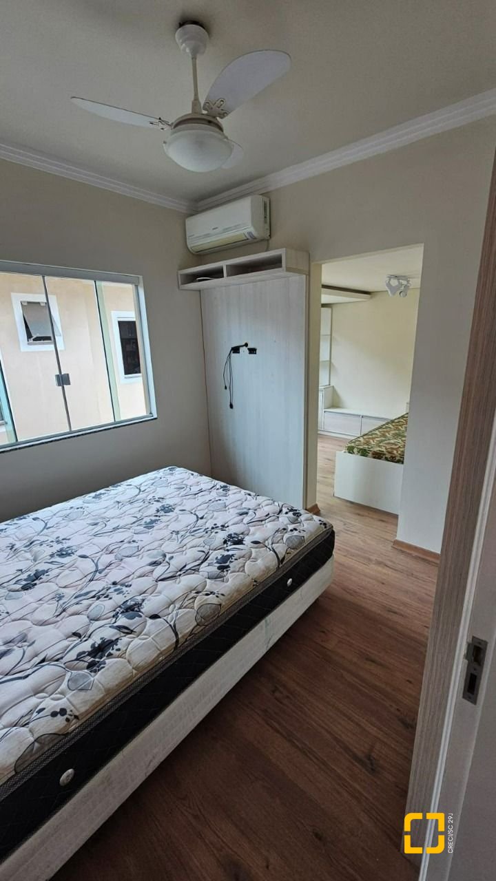 Casa com 140m², 4 quartos (sendo 1 suíte), 2 garagens, no bairro Ingleses em Florianópolis