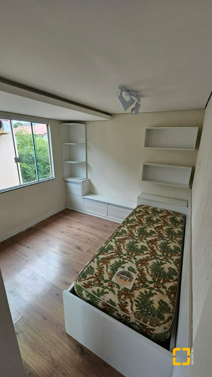 Casa com 140m², 4 quartos (sendo 1 suíte), 2 garagens, no bairro Ingleses em Florianópolis