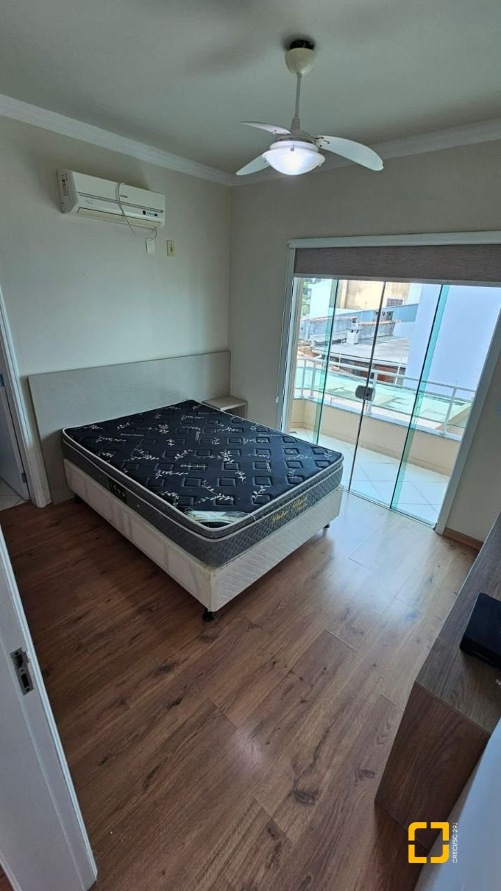 Casa com 140m², 4 quartos (sendo 1 suíte), 2 garagens, no bairro Ingleses em Florianópolis
