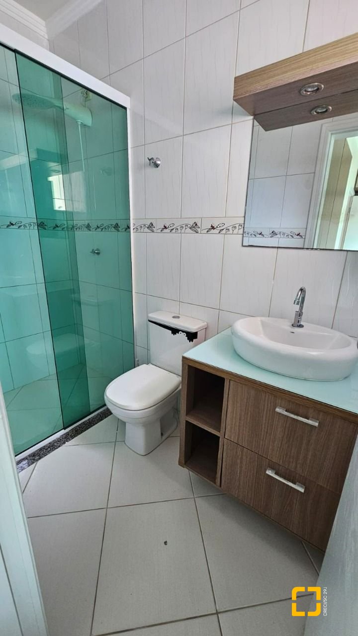 Casa com 140m², 4 quartos (sendo 1 suíte), 2 garagens, no bairro Ingleses em Florianópolis