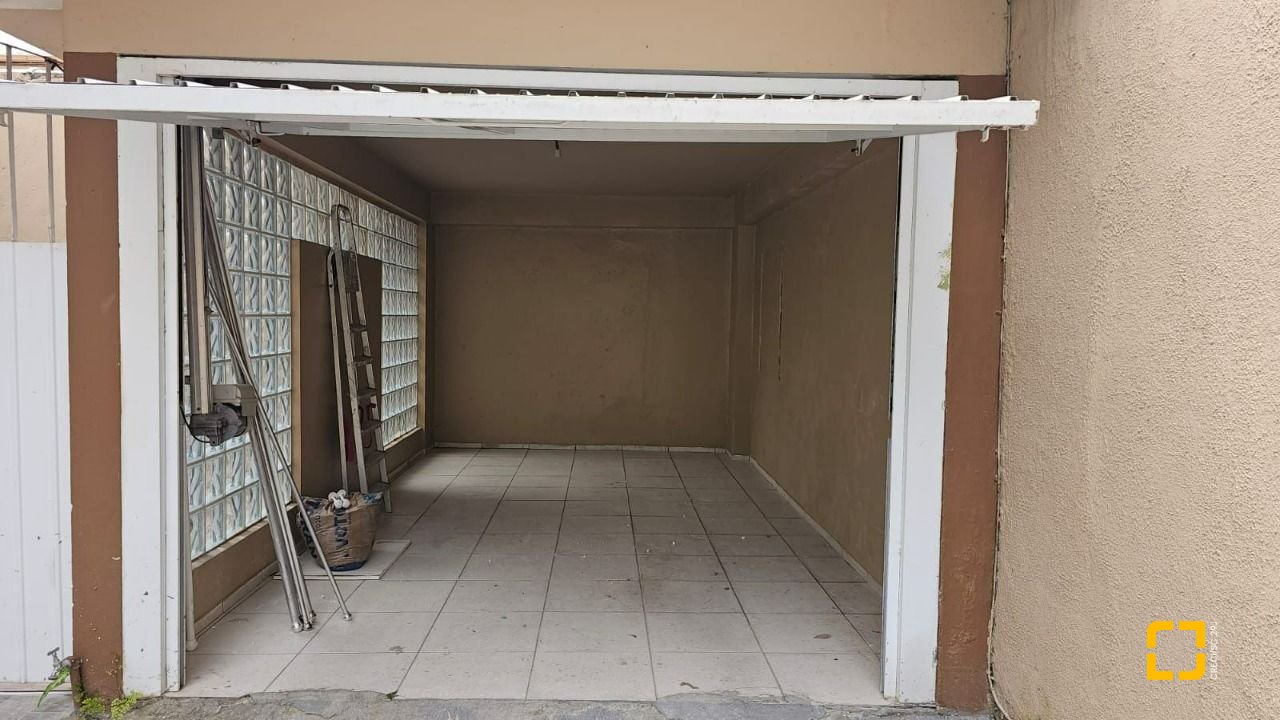 Casa com 140m², 4 quartos (sendo 1 suíte), 2 garagens, no bairro Ingleses em Florianópolis
