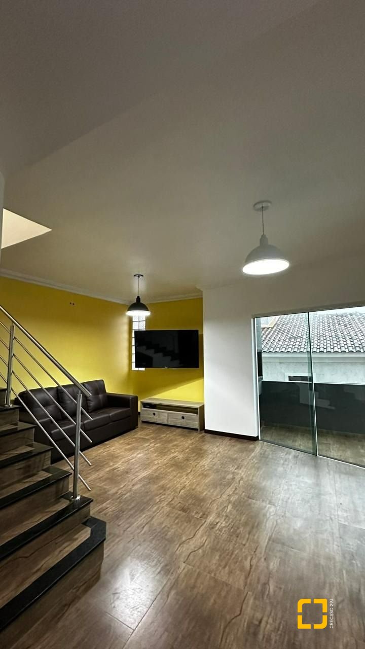 Casa com 101m², 3 quartos (sendo 1 suíte), 1 garagem, no bairro Ingleses em Florianópolis