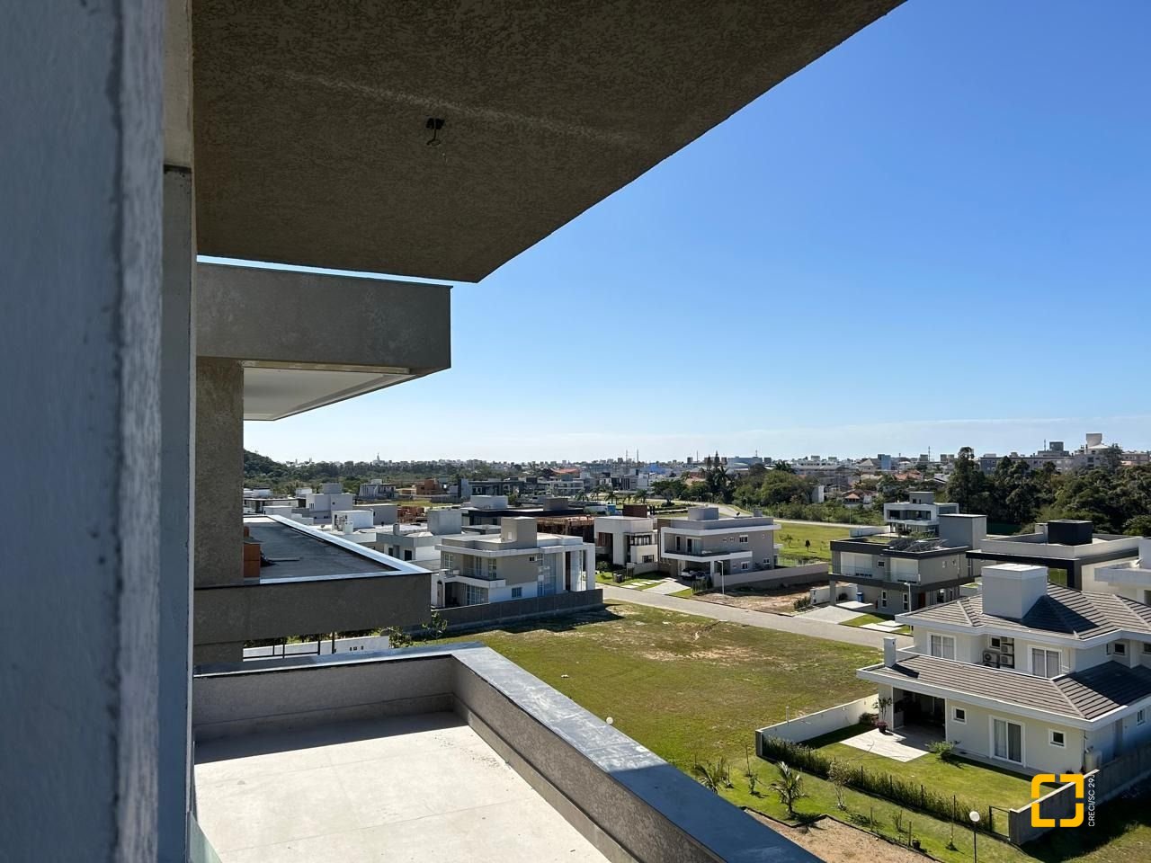 Casa de Condomínio com 551m², 4 quartos (sendo 4 suítes), 2 garagens, no bairro Ingleses em Florianópolis