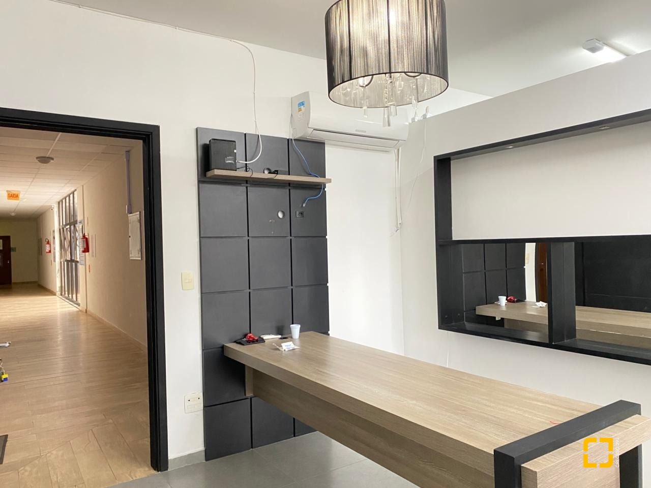 Sala com 34m², no bairro Ingleses em Florianópolis