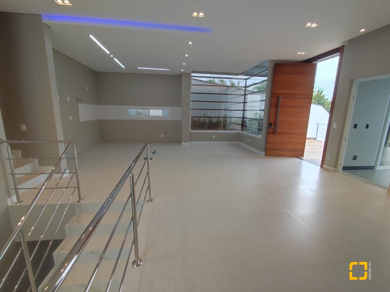 Casa com 268m², 4 quartos (sendo 1 suíte), 2 garagens, no bairro Pedra Branca em Palhoça