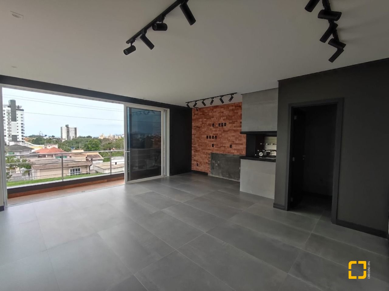 Casa com 268m², 4 quartos (sendo 1 suíte), 2 garagens, no bairro Pedra Branca em Palhoça