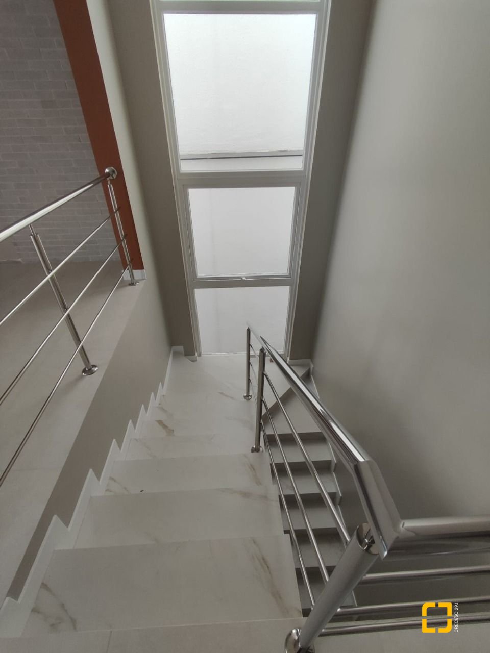 Casa com 268m², 4 quartos (sendo 1 suíte), 2 garagens, no bairro Pedra Branca em Palhoça