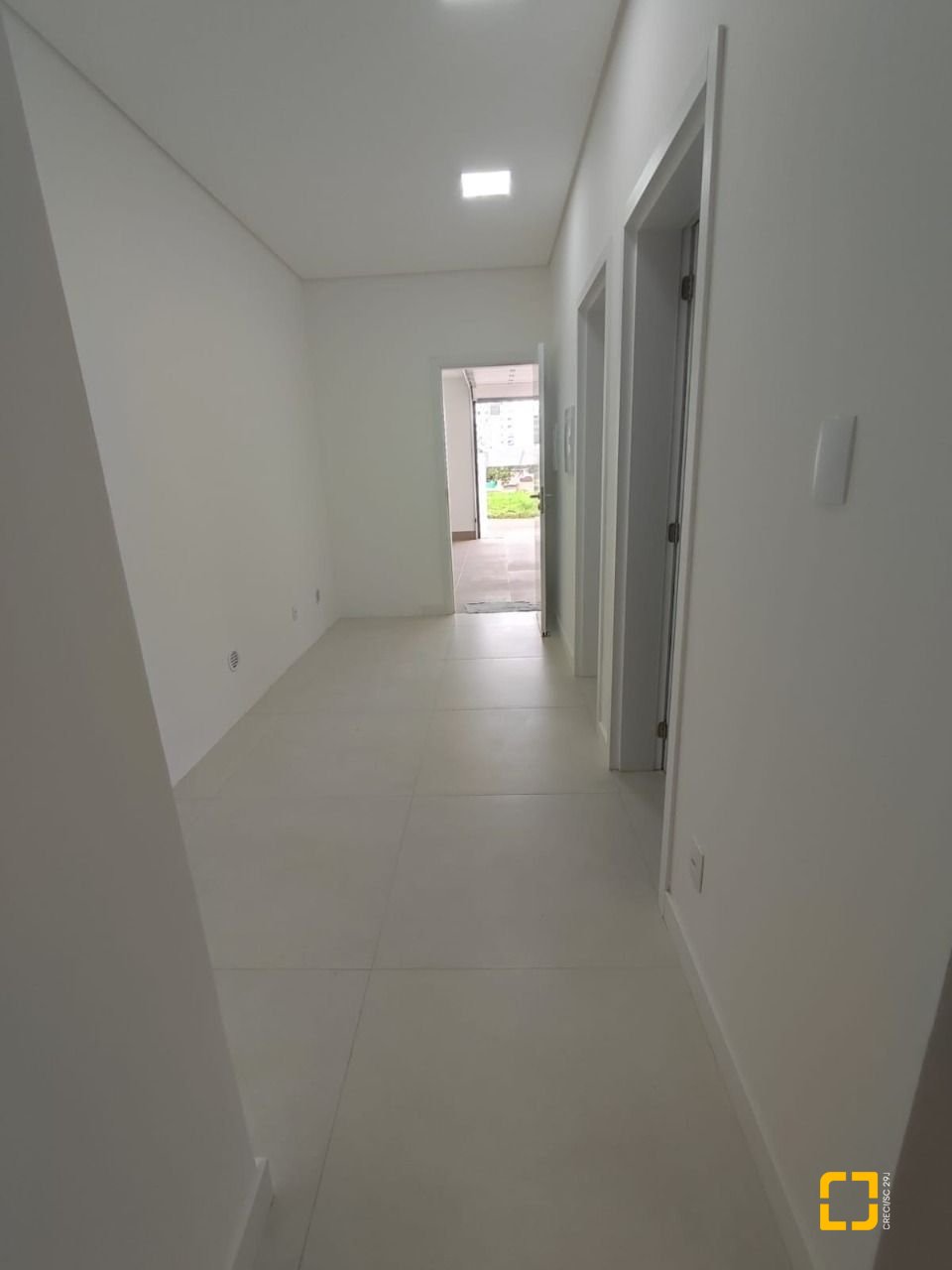 Casa com 268m², 4 quartos (sendo 1 suíte), 2 garagens, no bairro Pedra Branca em Palhoça