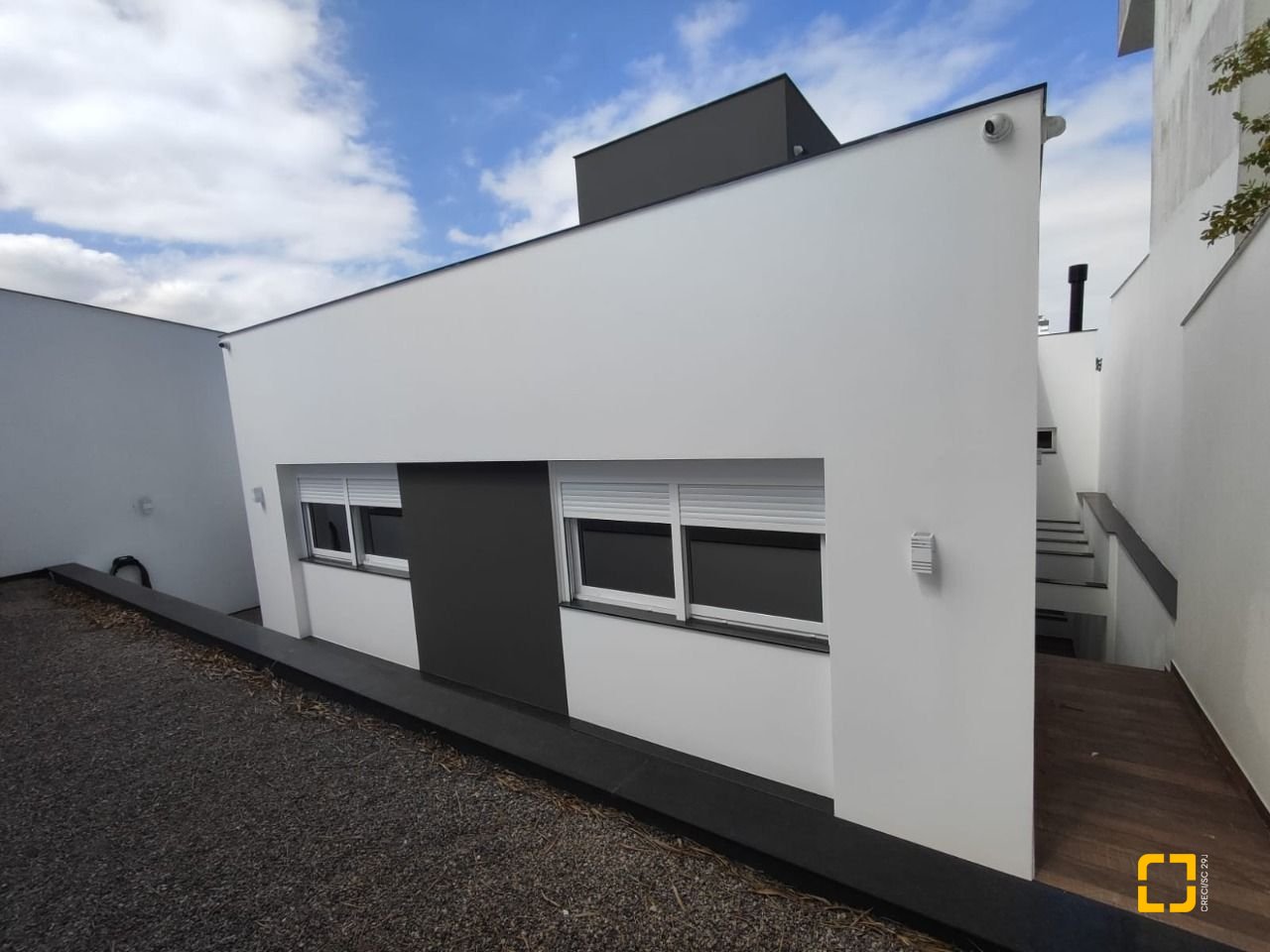 Casa com 268m², 4 quartos (sendo 1 suíte), 2 garagens, no bairro Pedra Branca em Palhoça