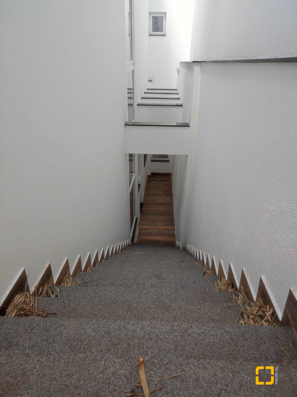 Casa com 268m², 4 quartos (sendo 1 suíte), 2 garagens, no bairro Pedra Branca em Palhoça