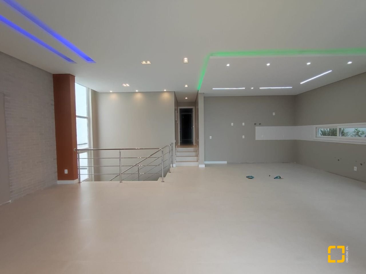 Casa com 268m², 3 quartos (sendo 1 suíte), 2 garagens, no bairro Pedra Branca em Palhoça