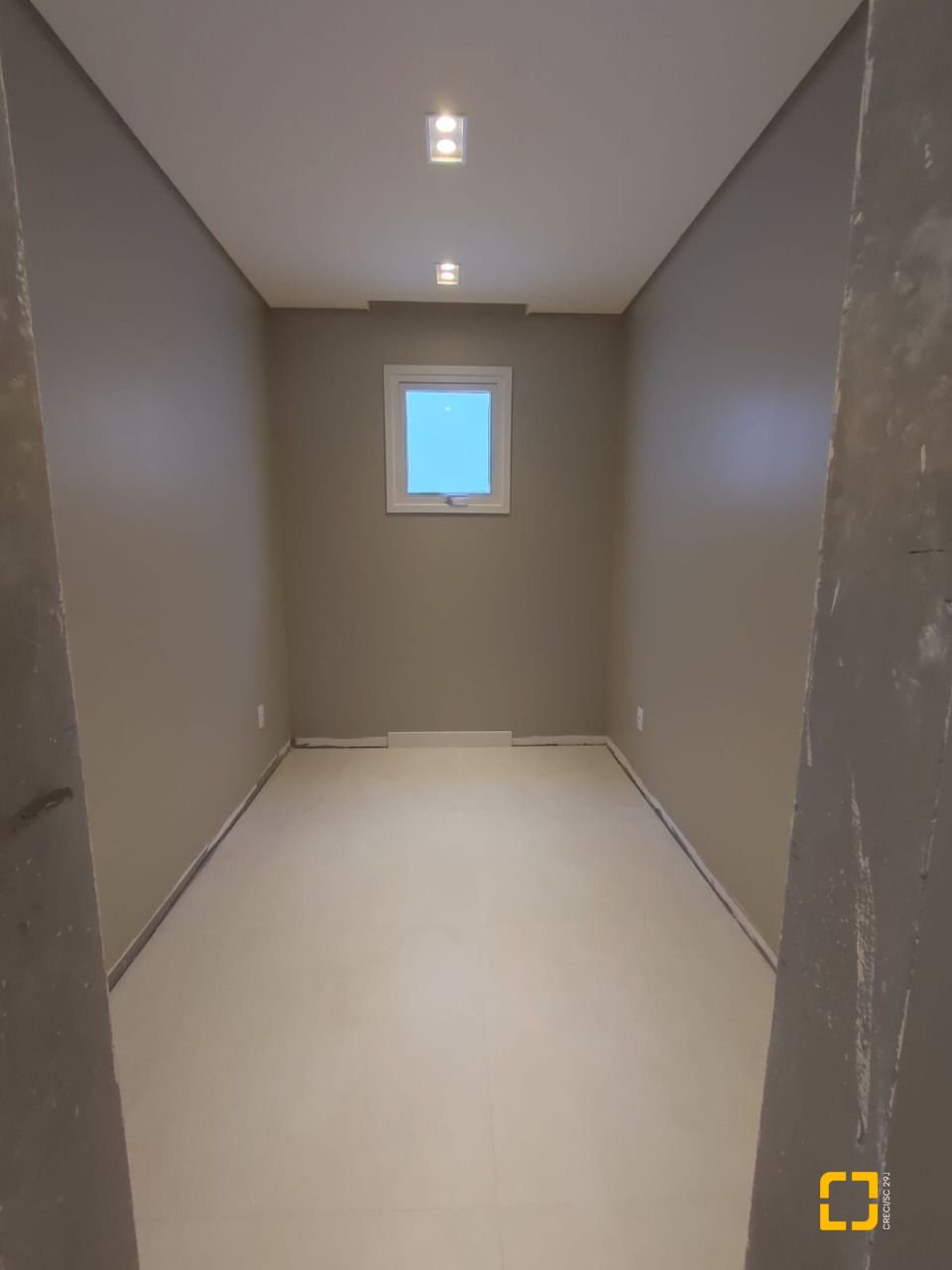 Casa com 268m², 3 quartos (sendo 1 suíte), 2 garagens, no bairro Pedra Branca em Palhoça