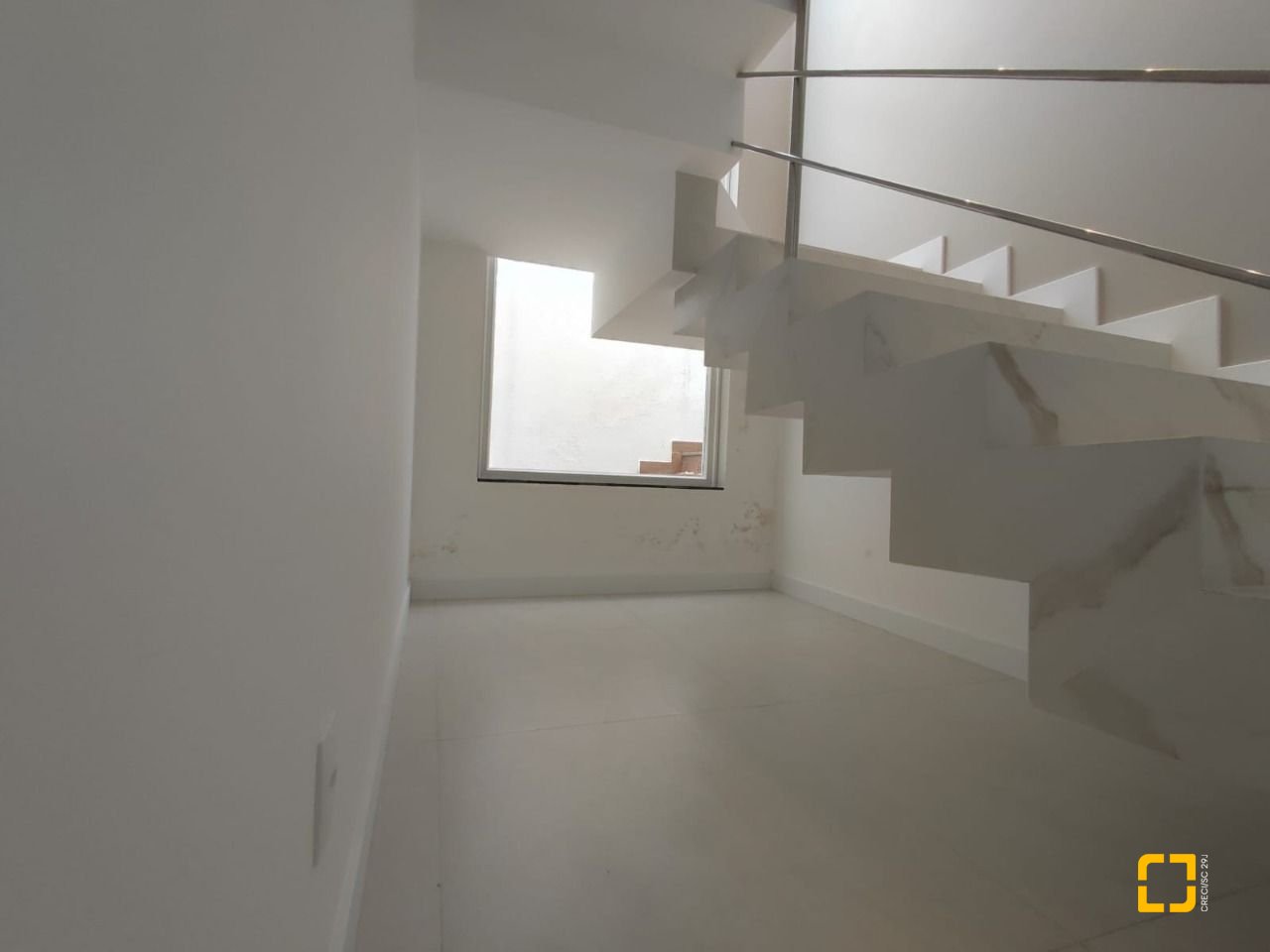 Casa com 268m², 3 quartos (sendo 1 suíte), 2 garagens, no bairro Pedra Branca em Palhoça