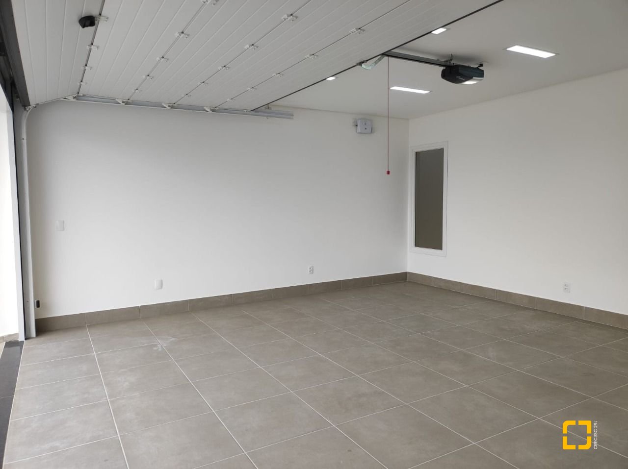Casa com 268m², 3 quartos (sendo 1 suíte), 2 garagens, no bairro Pedra Branca em Palhoça