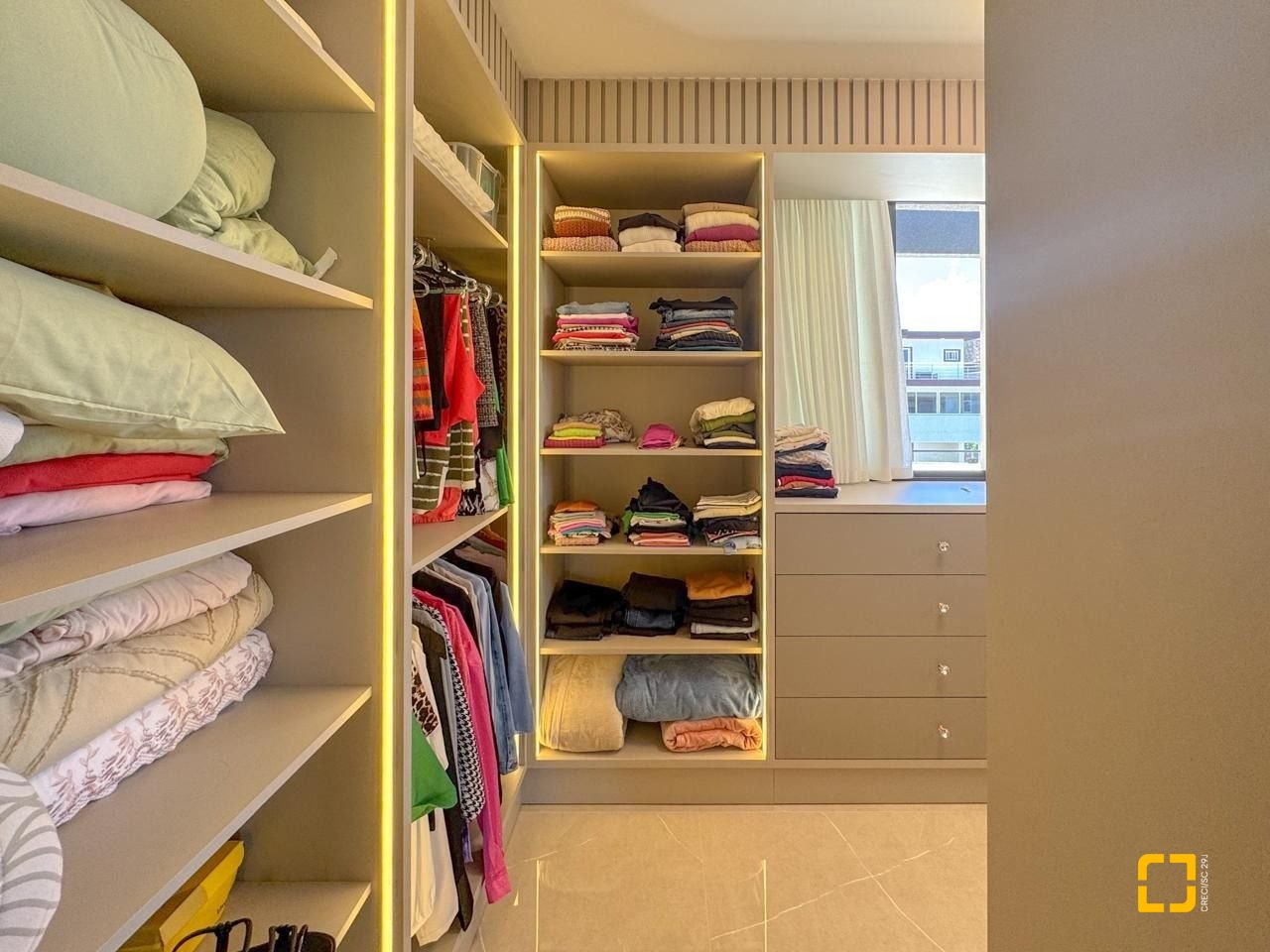 Casa de Condomínio com 225m², 8 quartos (sendo 4 suítes), 3 garagens, no bairro Ingleses em Florianópolis