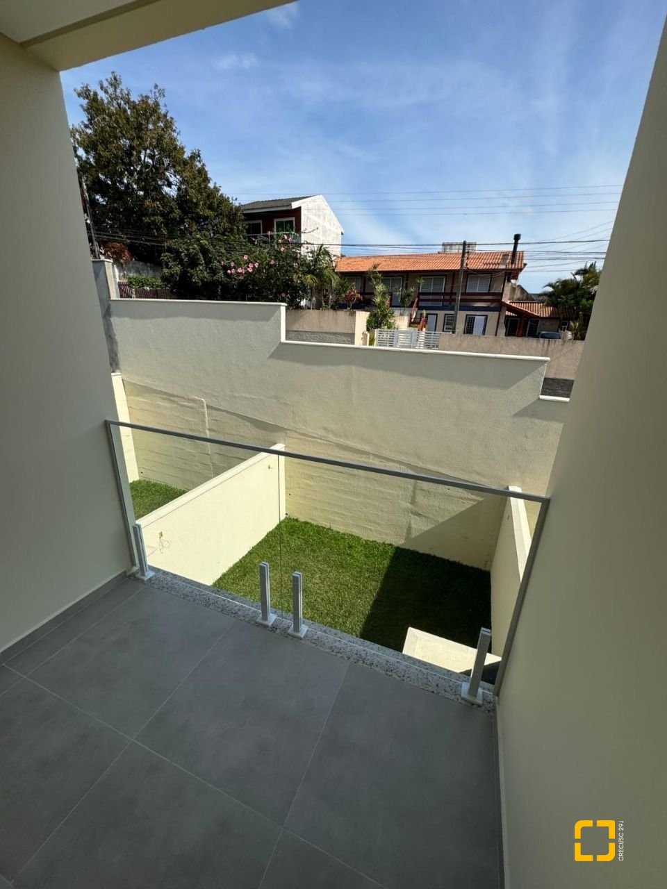 Casa com 133m², 4 quartos (sendo 2 suítes), 1 garagem, no bairro Ingleses em Florianópolis