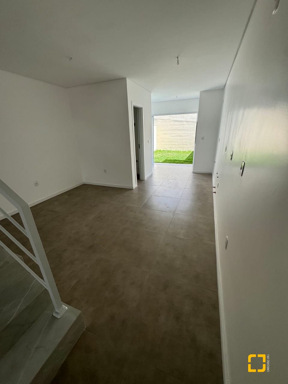 Casa com 133m², 4 quartos (sendo 2 suítes), 1 garagem, no bairro Ingleses em Florianópolis
