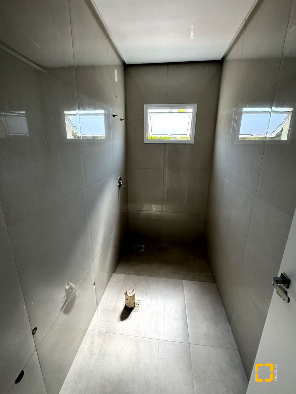 Casa com 143m², 4 quartos (sendo 1 suíte), 2 garagens, no bairro Ingleses em Florianópolis