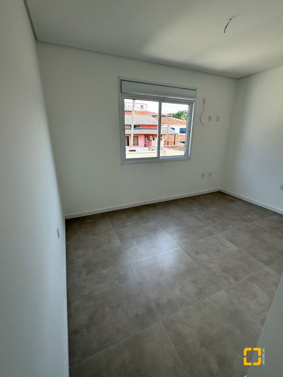 Casa com 143m², 4 quartos (sendo 1 suíte), 2 garagens, no bairro Ingleses em Florianópolis